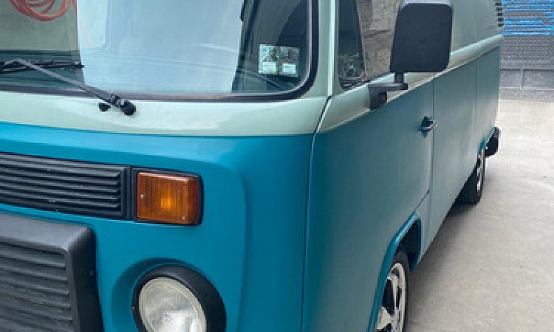 Volkswagen Combi Pan...