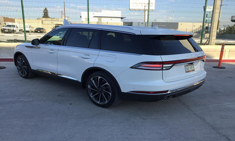 Lincoln Aviator 2021...