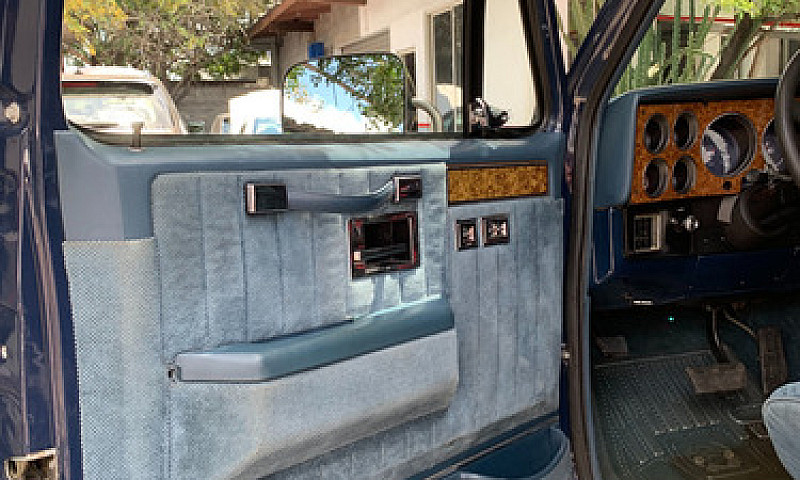 Chevrolet  Cheyenne ...