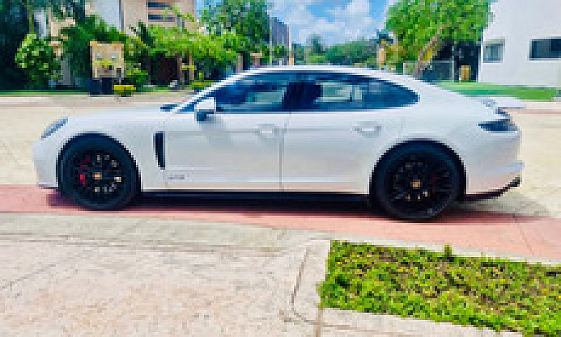 Porsche Panamera 3.0...