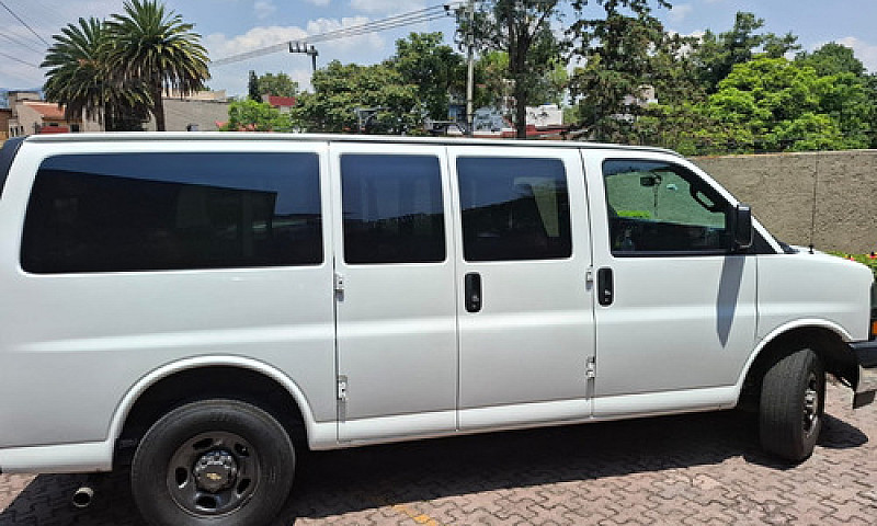 Chevrolet Express 6....