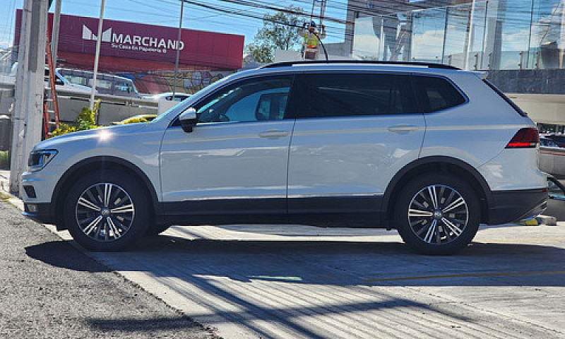 Volkswagen Tiguan 20...