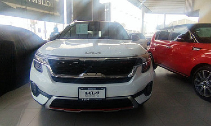 Kia Seltos 2023...