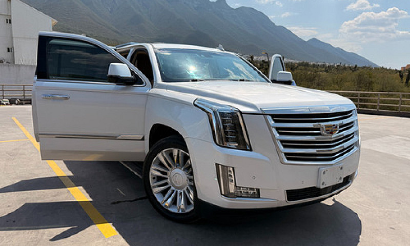 Cadillac Escalade Es...