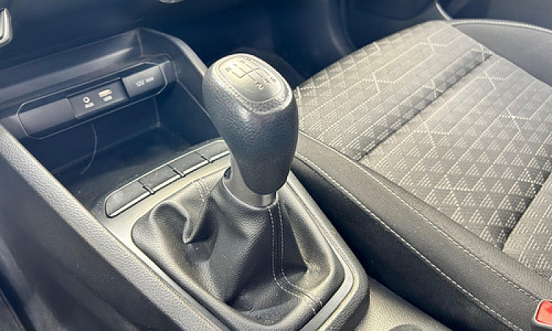Kia Forte Hb 2019...