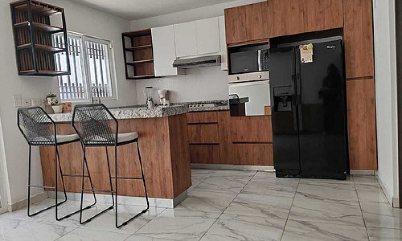 Casa En Venta Equipa...