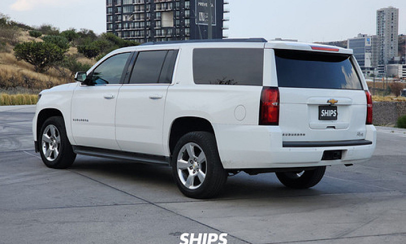 Chevrolet Suburban 2...