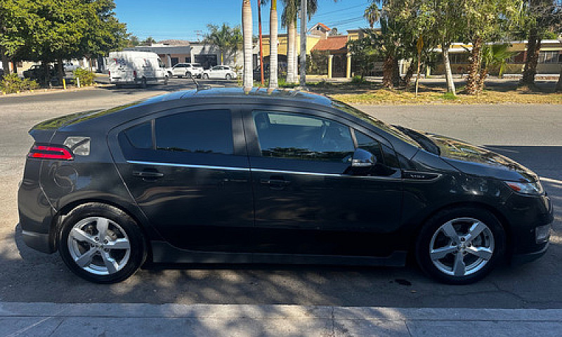 2014 Chevrolet Volt ...