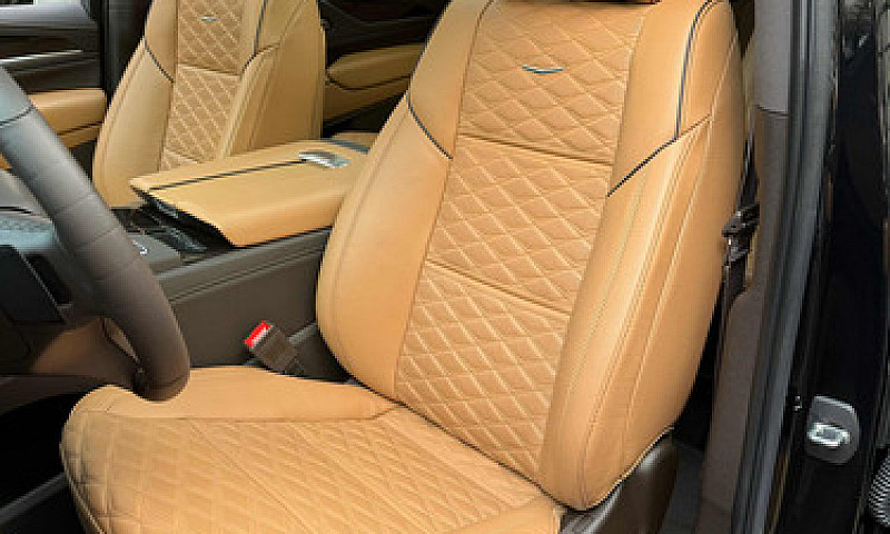 Cadillac Escalade 6....