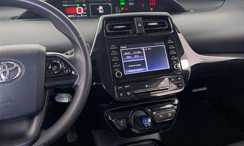 Toyota Prius 2021...