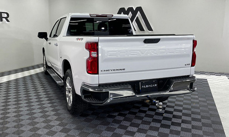 Chevrolet Cheyenne 2...