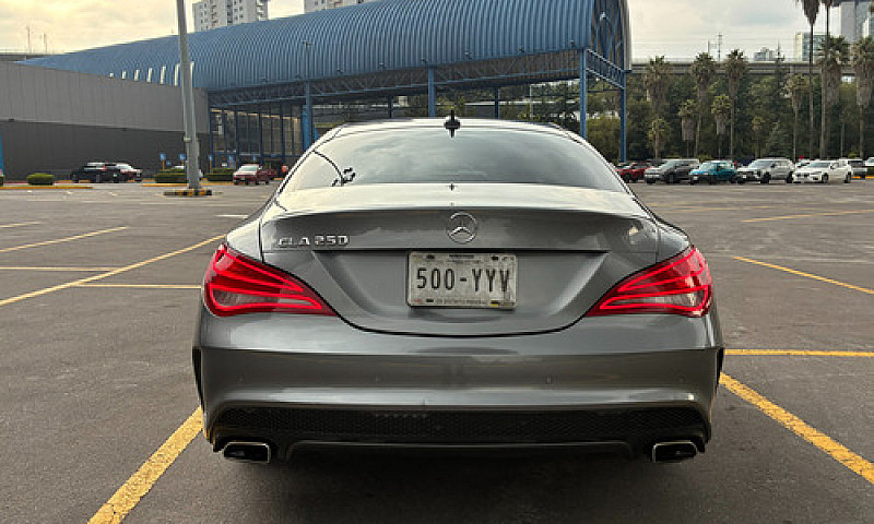 Mercedes-Benz Clase ...