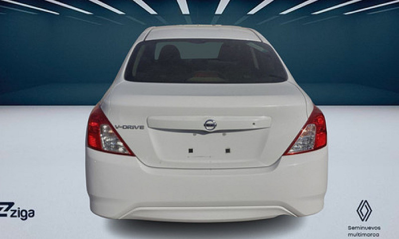 Nissan Versa 2022...