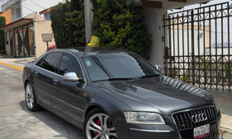 Audi S8 5.2L V10 450...