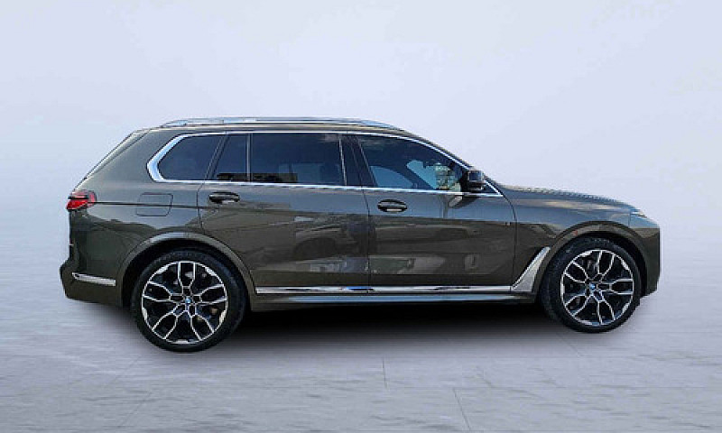 Bmw  X7  2024...