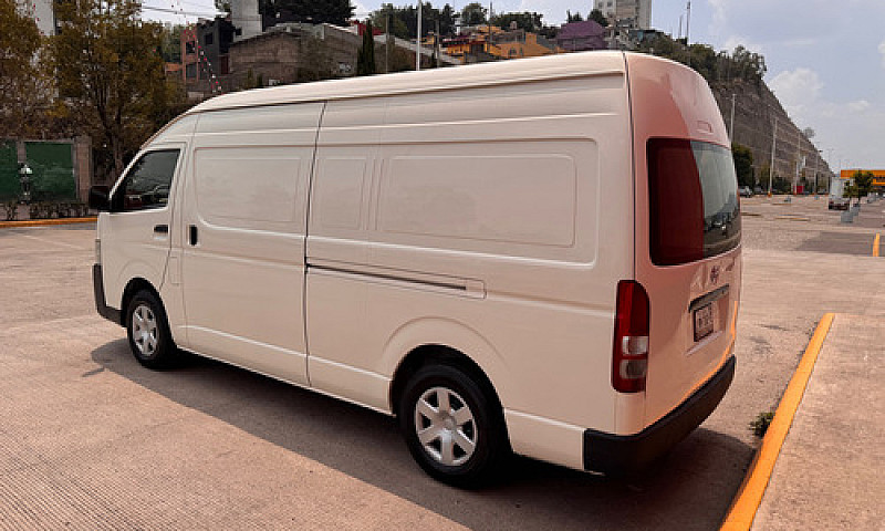 Toyota Hiace Panel S...