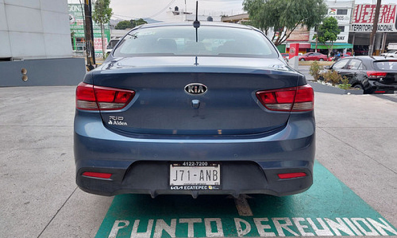 Kia Rio 2018...