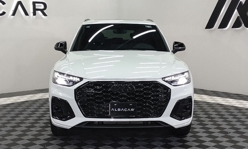 Audi Q5 2023...