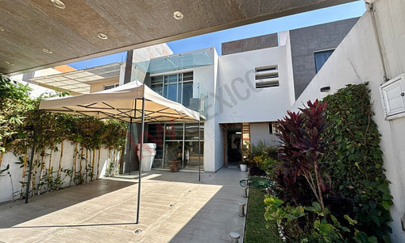 Casa Remodelada En V...