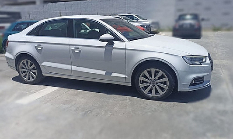 Audi A3 2019 1.4 Sel...