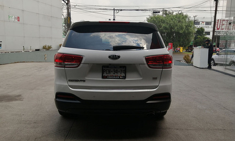 Kia Sorento 2017 2.4...