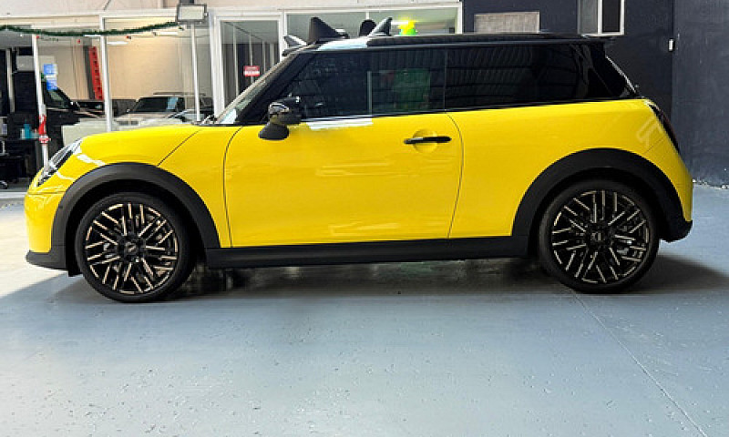 Mini Cooper 2025 2.0...