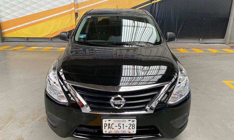 Nissan Versa 2020 1....