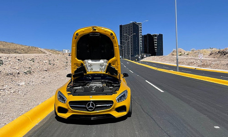 Mercedes-Benz Amg Gt...