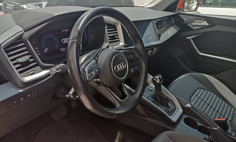 Audi A1 2021 1.5 Ego...