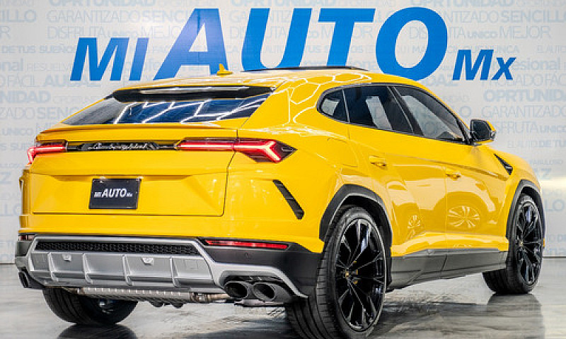 Lamborghini Urus 4.0...