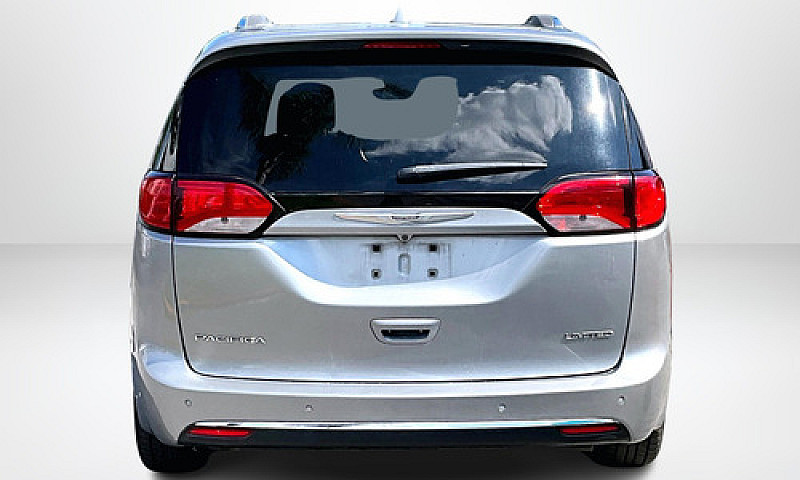 Chrysler Pacifica 20...