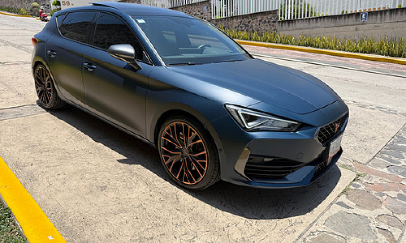 Cupra Leon 300Hp...