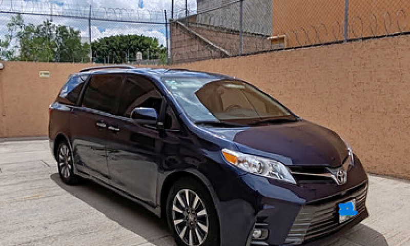 Toyota Sienna 3.5 Xl...