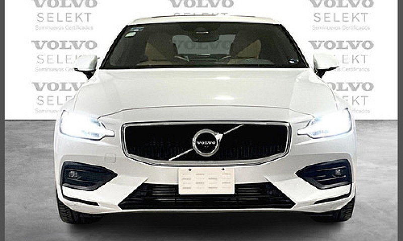 Volvo S60 Momentum T...