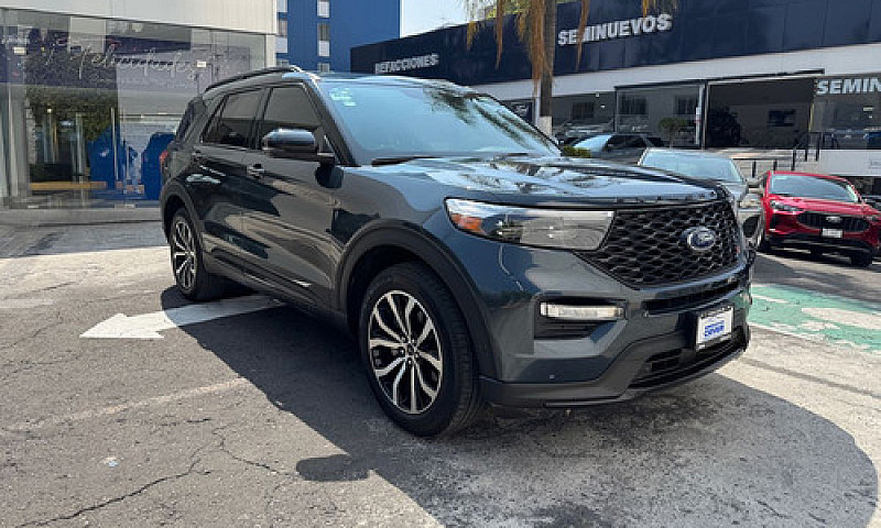 Ford Explorer 2022...