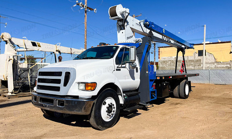 Grua Titan 2011 Ford...