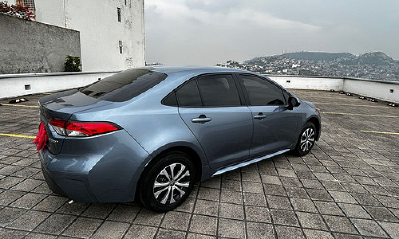 Toyota Corolla 1.8 H...