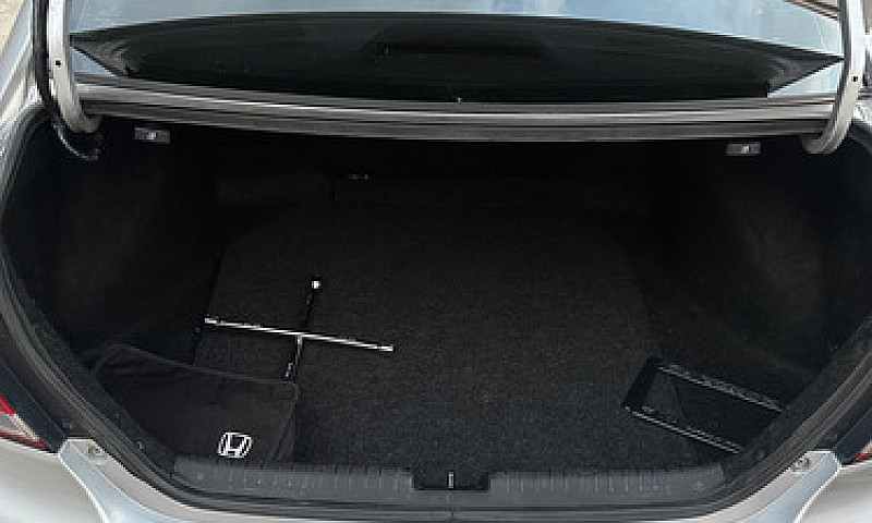 Honda Civic 1.8 Ex A...