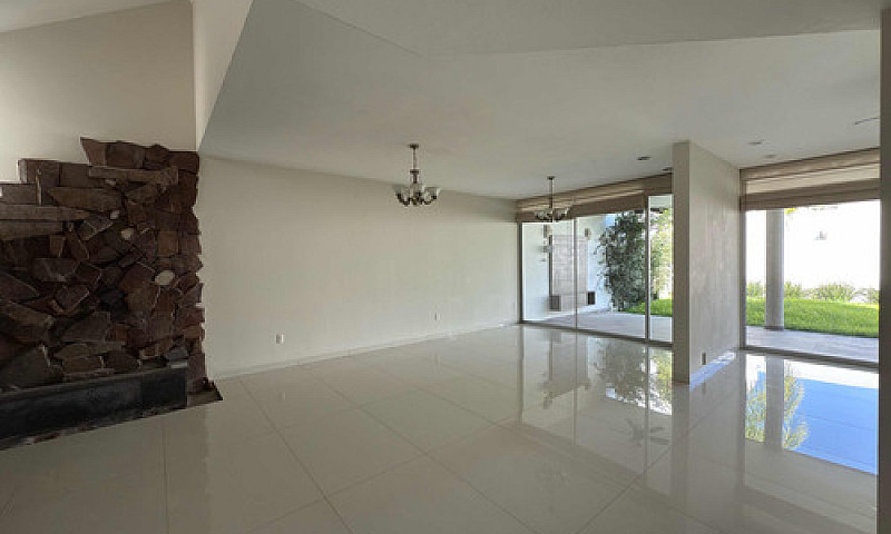 Casa En Venta Las Vi...