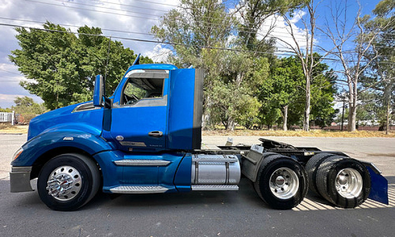 Kenworth T680...