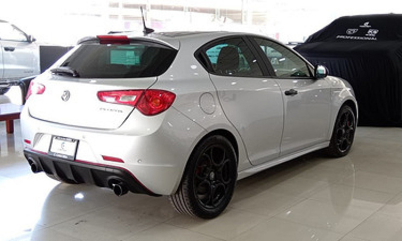 Alfa Romeo Giulietta...