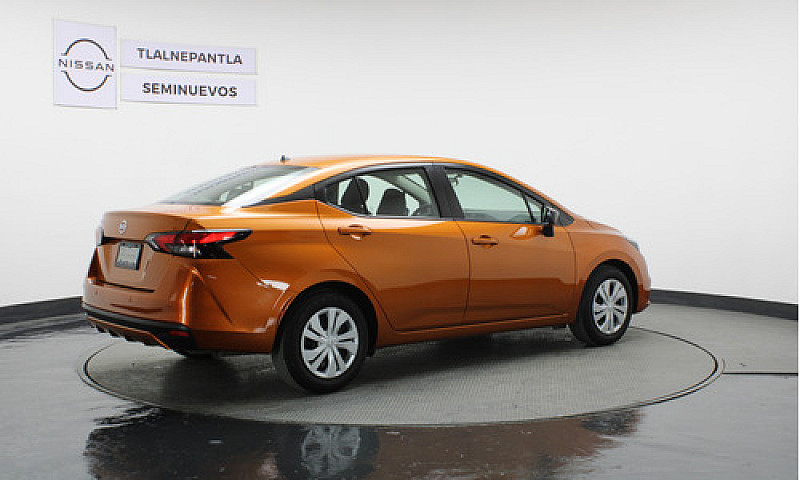 Nissan Versa 2022...