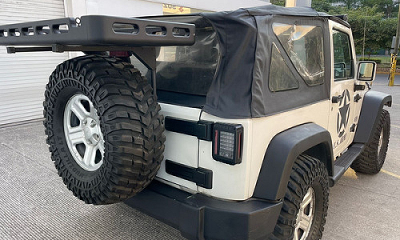 Jeep Wrangler X Base...