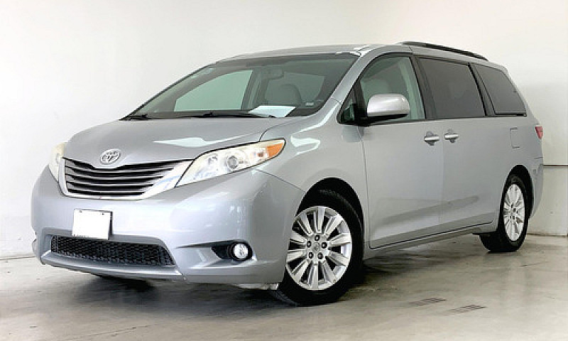 Toyota Sienna 2016...