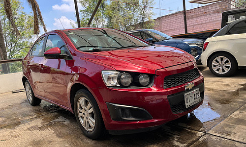 Chevrolet Sonic 1.6 ...
