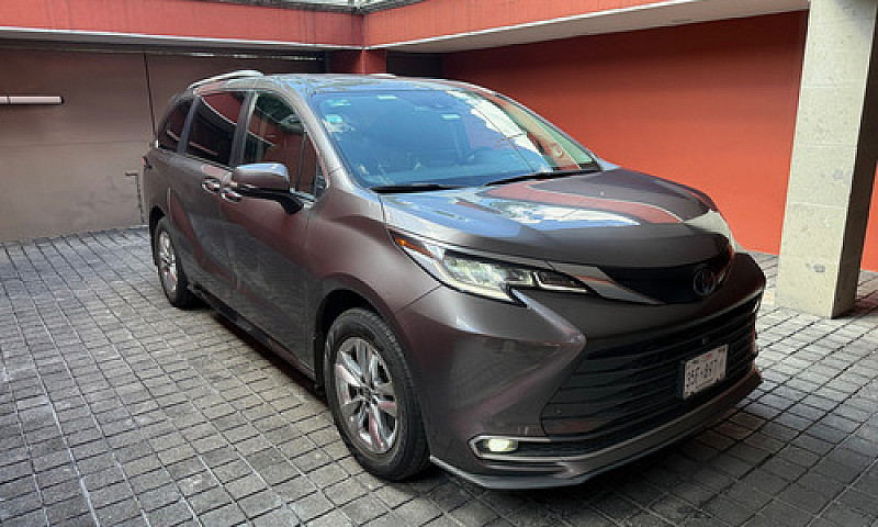 Toyota Sienna 3.5 Li...