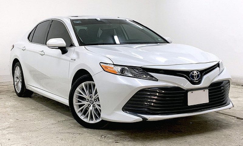 Toyota Camry 2019...