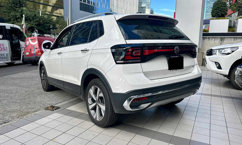 Volkswagen Taigun Co...
