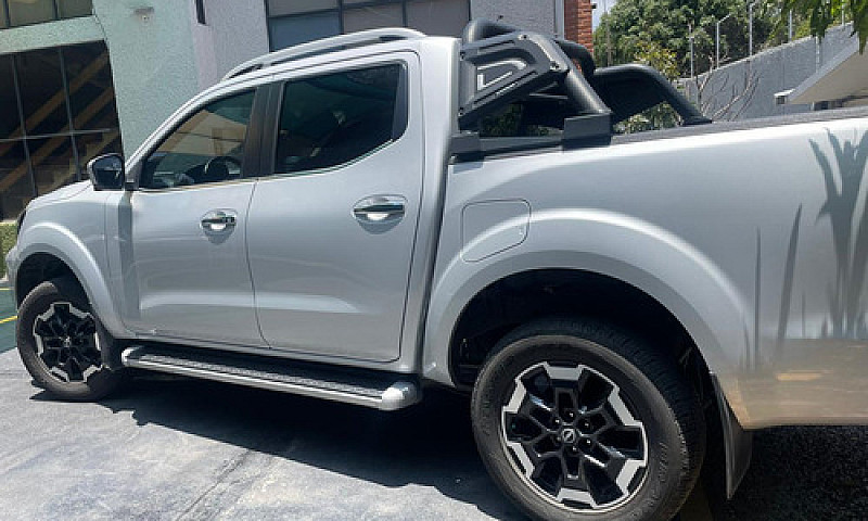 Nissan Frontier 2.5 ...