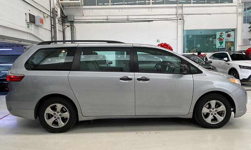Toyota Sienna 2015 S...